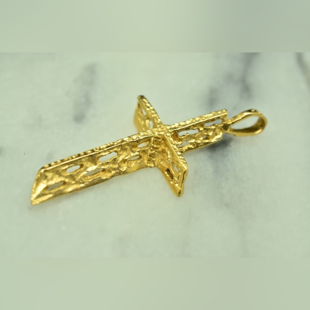 🌿14k yellow gold rustic texture slanted design cross pendant charm